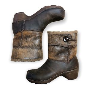 Dansko Stormy Brown Leather Fur Lined Fold Over Button Closure Boots Size 40